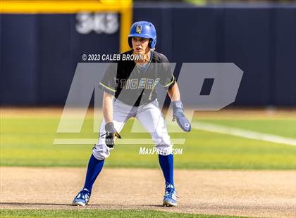 Thumbnail 2 in Orem vs. Timpanogos (UHSAA 5A Bracket 2 Round 1) photogallery.