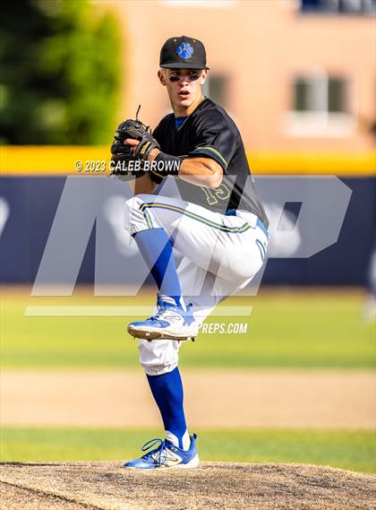 Thumbnail 2 in Orem vs. Timpanogos (UHSAA 5A Bracket 2 Round 1) photogallery.