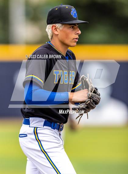 Thumbnail 3 in Orem vs. Timpanogos (UHSAA 5A Bracket 2 Round 1) photogallery.