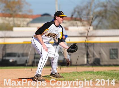 Thumbnail 2 in University Lab vs. Live Oak photogallery.