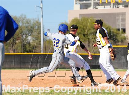 Thumbnail 1 in University Lab vs. Live Oak photogallery.