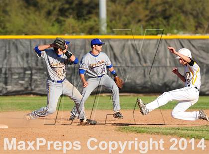 Thumbnail 1 in University Lab vs. Live Oak photogallery.