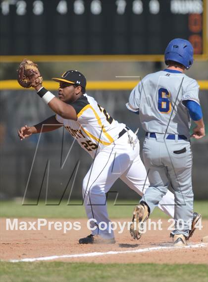 Thumbnail 2 in University Lab vs. Live Oak photogallery.