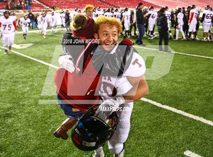 Thumbnail 2 in Haltom vs. Tascosa (UIL 6A Quarterfinal) photogallery.