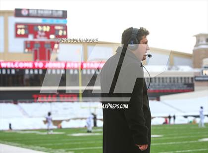 Thumbnail 2 in Haltom vs. Tascosa (UIL 6A Quarterfinal) photogallery.