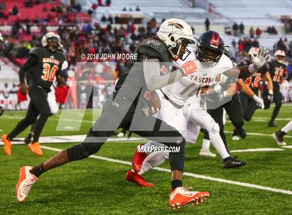 Thumbnail 2 in Haltom vs. Tascosa (UIL 6A Quarterfinal) photogallery.