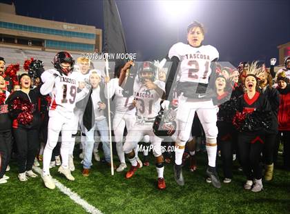 Thumbnail 2 in Haltom vs. Tascosa (UIL 6A Quarterfinal) photogallery.