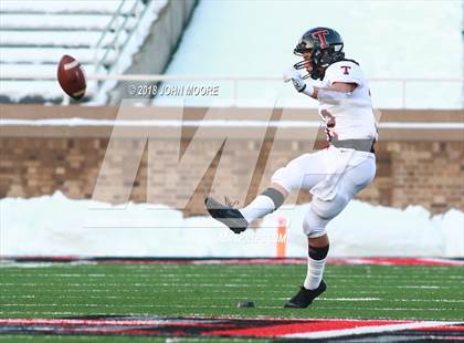 Thumbnail 3 in Haltom vs. Tascosa (UIL 6A Quarterfinal) photogallery.