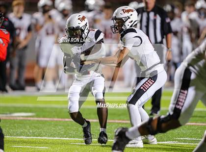 Thumbnail 2 in Norman @ Mustang photogallery.
