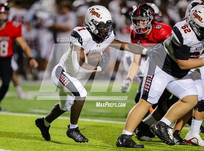 Thumbnail 2 in Norman @ Mustang photogallery.