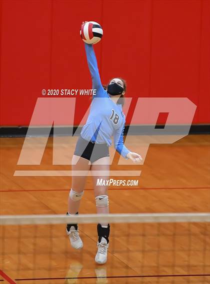 Thumbnail 1 in Osceola vs. Out-of-Door Academy photogallery.