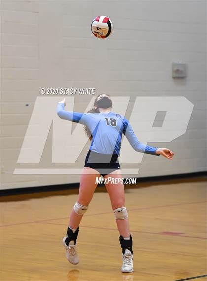 Thumbnail 3 in Osceola vs. Out-of-Door Academy photogallery.