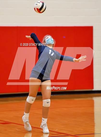 Thumbnail 3 in Osceola vs. Out-of-Door Academy photogallery.