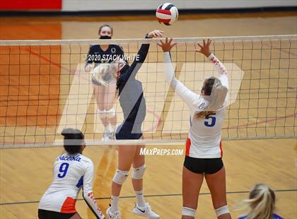 Thumbnail 1 in Osceola vs. Out-of-Door Academy photogallery.