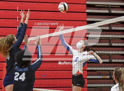 Thumbnail 1 in Osceola vs. Out-of-Door Academy photogallery.