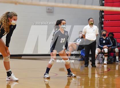 Thumbnail 2 in Osceola vs. Out-of-Door Academy photogallery.