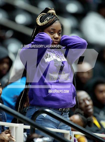 Thumbnail 3 in Lancaster vs Kimball (UIL 5A Regional Final) photogallery.