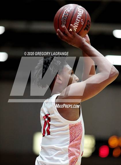 Thumbnail 3 in Lancaster vs Kimball (UIL 5A Regional Final) photogallery.