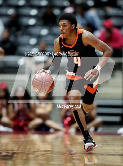 Thumbnail 3 in Lancaster vs Kimball (UIL 5A Regional Final) photogallery.