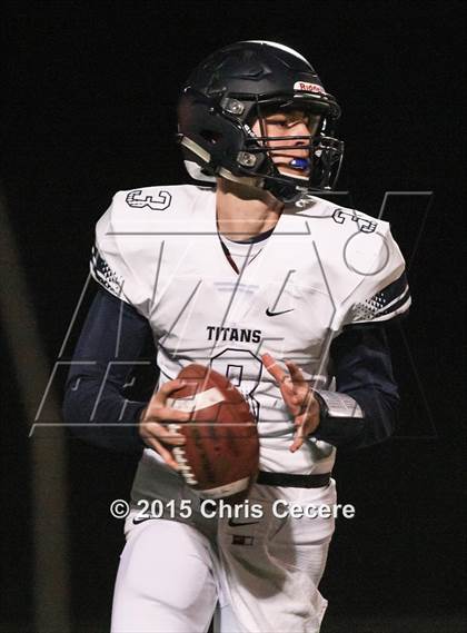 Thumbnail 3 in Webster Thomas @ Victor (Section 5 Class AA Quarterfinal) photogallery.