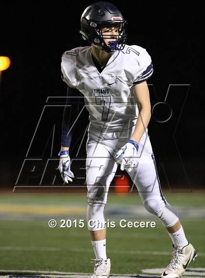 Thumbnail 2 in Webster Thomas @ Victor (Section 5 Class AA Quarterfinal) photogallery.