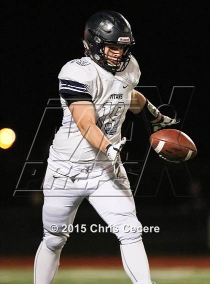 Thumbnail 2 in Webster Thomas @ Victor (Section 5 Class AA Quarterfinal) photogallery.