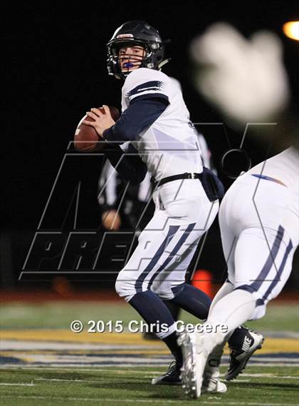 Thumbnail 2 in Webster Thomas @ Victor (Section 5 Class AA Quarterfinal) photogallery.