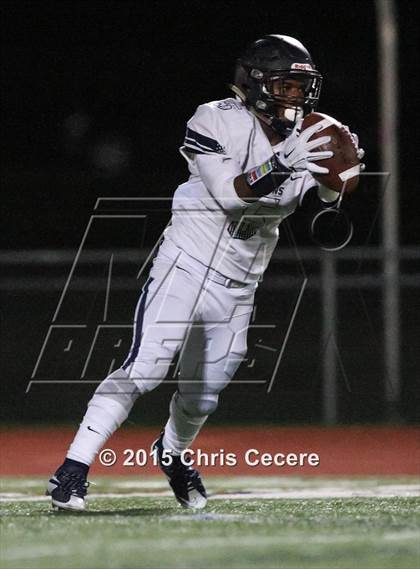 Thumbnail 2 in Webster Thomas @ Victor (Section 5 Class AA Quarterfinal) photogallery.