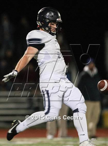 Thumbnail 3 in Webster Thomas @ Victor (Section 5 Class AA Quarterfinal) photogallery.