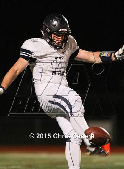 Thumbnail 3 in Webster Thomas @ Victor (Section 5 Class AA Quarterfinal) photogallery.