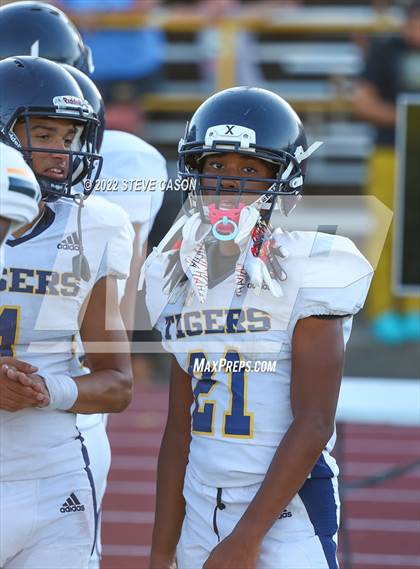 Thumbnail 2 in Inderkum @ Del Oro photogallery.