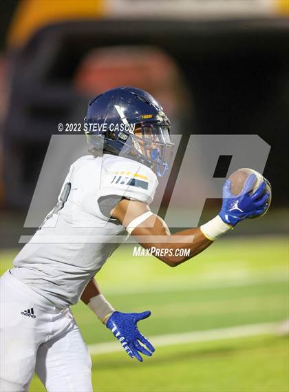 Thumbnail 3 in Inderkum @ Del Oro photogallery.