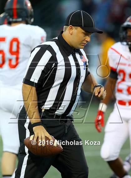 Thumbnail 3 in  Harvard-Westlake vs. Jefferson photogallery.