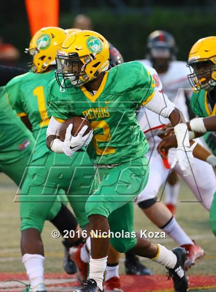 Thumbnail 1 in  Harvard-Westlake vs. Jefferson photogallery.