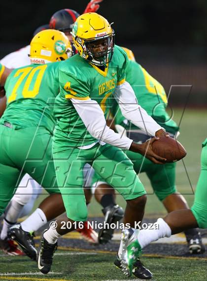 Thumbnail 3 in  Harvard-Westlake vs. Jefferson photogallery.