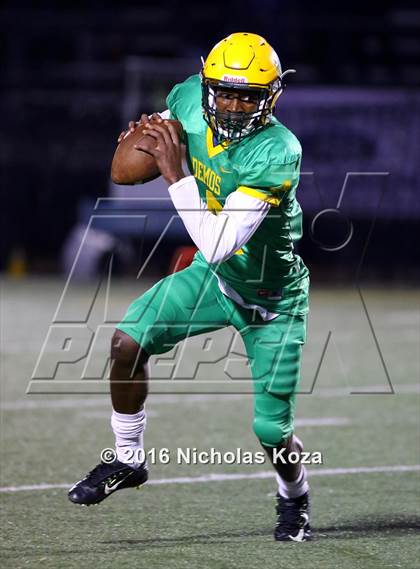 Thumbnail 1 in  Harvard-Westlake vs. Jefferson photogallery.