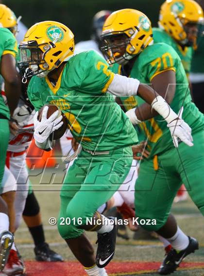 Thumbnail 3 in  Harvard-Westlake vs. Jefferson photogallery.