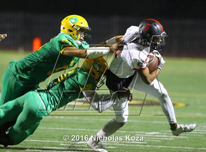 Thumbnail 2 in  Harvard-Westlake vs. Jefferson photogallery.