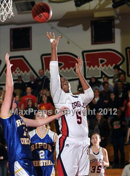 Thumbnail 3 in Ripon Christian vs. Turlock Christian (CIF SJS D5 Playoffs) photogallery.