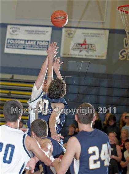 Thumbnail 1 in Oak Ridge @ Vista del Lago photogallery.