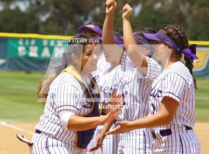 Thumbnail 1 in El Capitan vs. Southwest El Centro (CIF SDS D3 Final) photogallery.