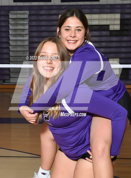 Thumbnail 2 in Northwest Christian - FR/SO Team Pictures photogallery.