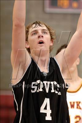 Thumbnail 1 in Servite vs. Ocean View (Nike Extravaganza) photogallery.