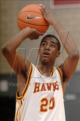 Thumbnail 1 in Servite vs. Ocean View (Nike Extravaganza) photogallery.