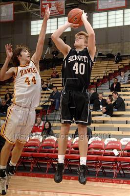 Thumbnail 3 in Servite vs. Ocean View (Nike Extravaganza) photogallery.