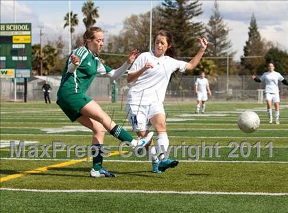 Thumbnail 3 in Tracy vs Rocklin (California Classic) photogallery.