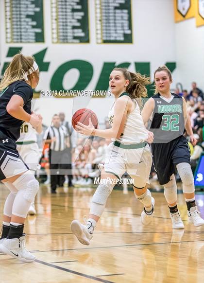 Thumbnail 1 in Woodgrove @ Loudoun Valley photogallery.