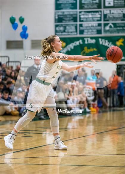 Thumbnail 3 in Woodgrove @ Loudoun Valley photogallery.