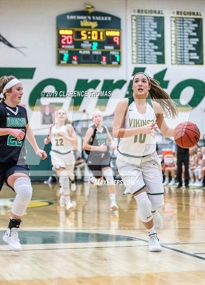 Thumbnail 1 in Woodgrove @ Loudoun Valley photogallery.