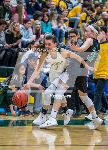 Thumbnail 1 in Woodgrove @ Loudoun Valley photogallery.